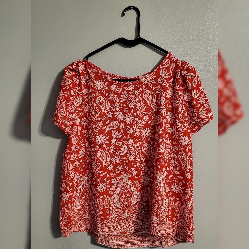 Short Sleeve Flowery Top